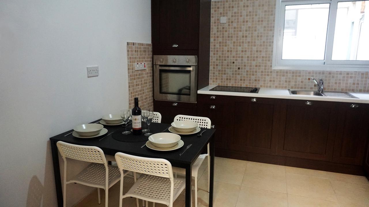 Lazuli City Seaview Apartment 34 Larnaca Exterior foto